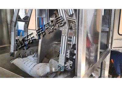 袋裝粉料自動拆袋機(jī)視頻 小袋自動拆包機(jī)報價