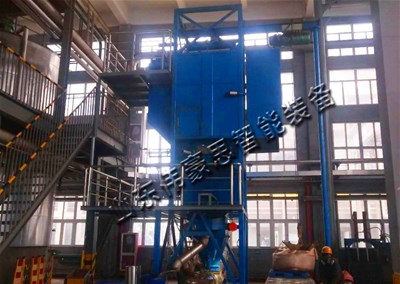 純堿噸袋拆包投料站，自動(dòng)噸袋拆包機(jī)工作現(xiàn)場(chǎng)